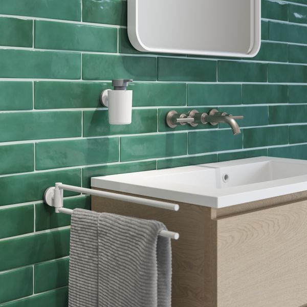 Urban håndklestang svingbar hvit